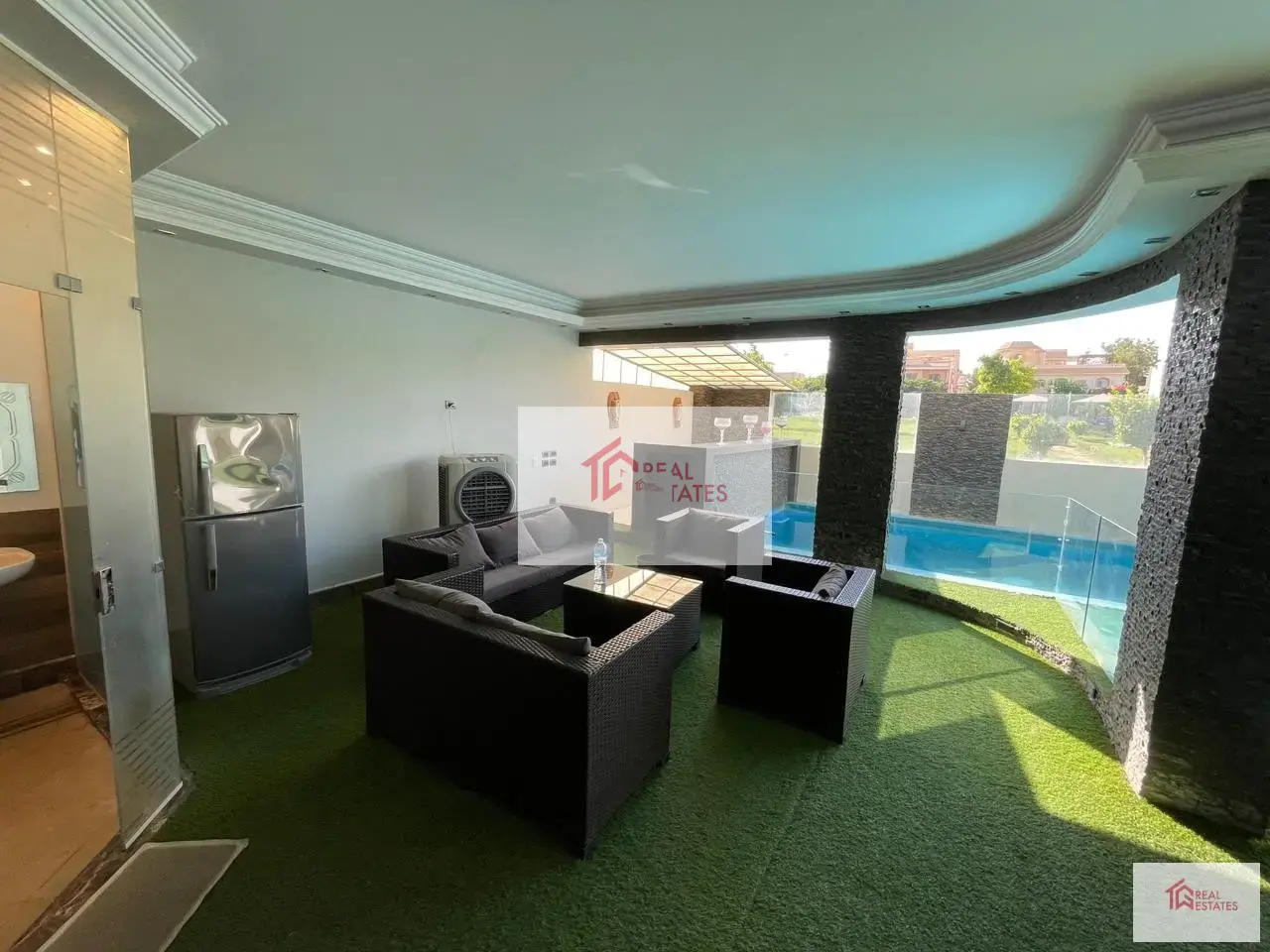 Villa à vendre à Sheikh Zayed, complexe d'Al Yasmine
