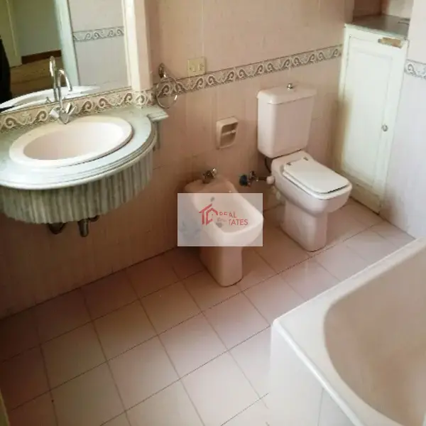 Katameya Heights Compound Prime Location'da özel bahçeli müstakil kiralık villa