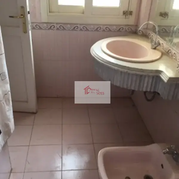 Katameya Heights Compound Prime Location'da özel bahçeli müstakil kiralık villa