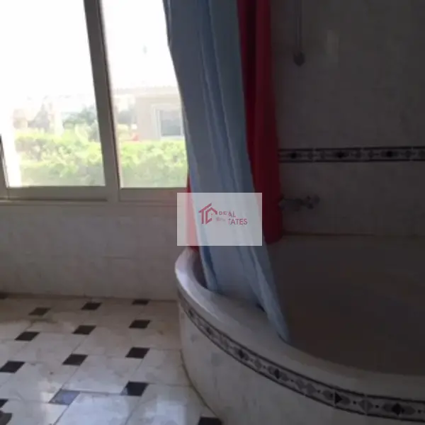 Katameya Heights Compound Prime Location'da özel bahçeli müstakil kiralık villa