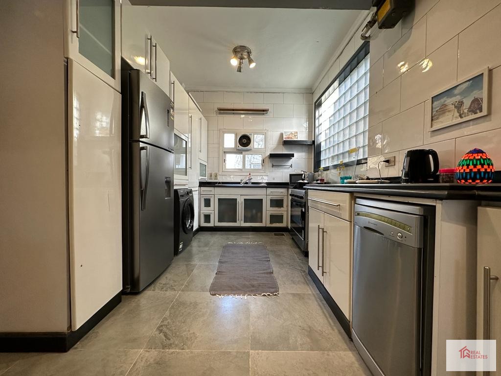 Modern apartment for rent in Maadi, 3 bedrooms, 3 bathrooms, 1 master, first floor, hay al Maadi Cairo Egypt
