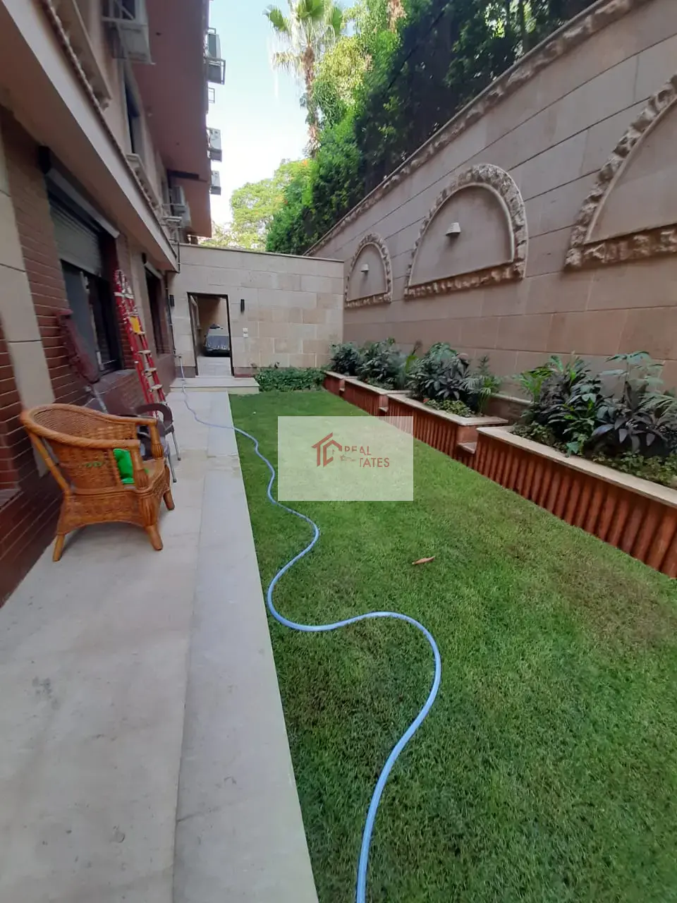 Ground floor Apartment 2 bedrooms furnished Private Swimming Pool hay El Maadi arayate Suburb Cairo Egypt