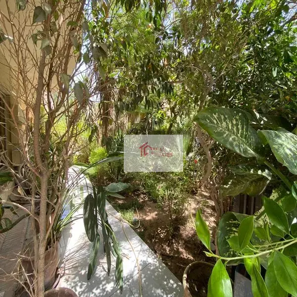 Incredibile duplex al piano terra con piscina privata in affitto a Sarayat Maadi - Cairo-Egitto