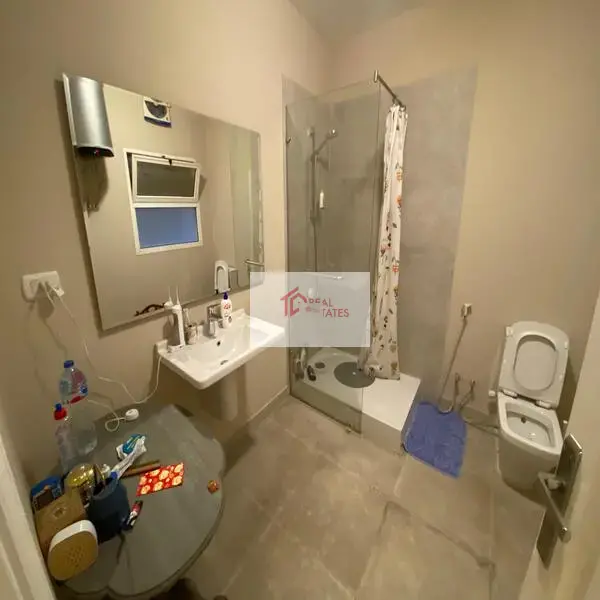 Incredibile duplex al piano terra con piscina privata in affitto a Sarayat Maadi - Cairo-Egitto