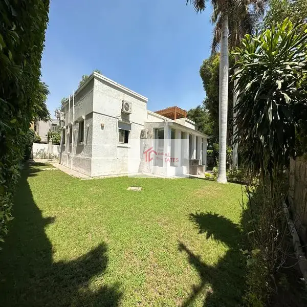standalone villa for rent in maadi one floor with big private Garden Cairo egypt