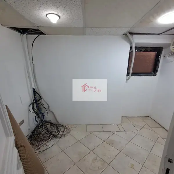 埃及開羅薩拉亞特郊區 500 公尺黃金地段辦公空間出租