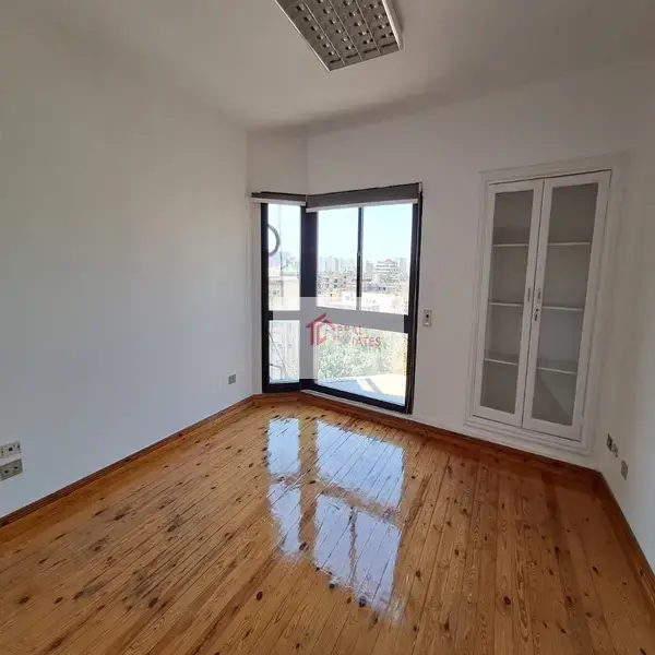 埃及開羅薩拉亞特郊區 500 公尺黃金地段辦公空間出租