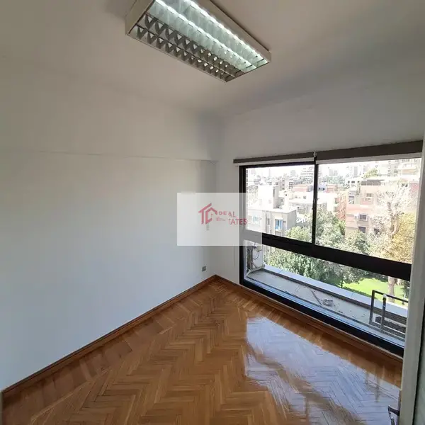 埃及開羅薩拉亞特郊區 500 公尺黃金地段辦公空間出租